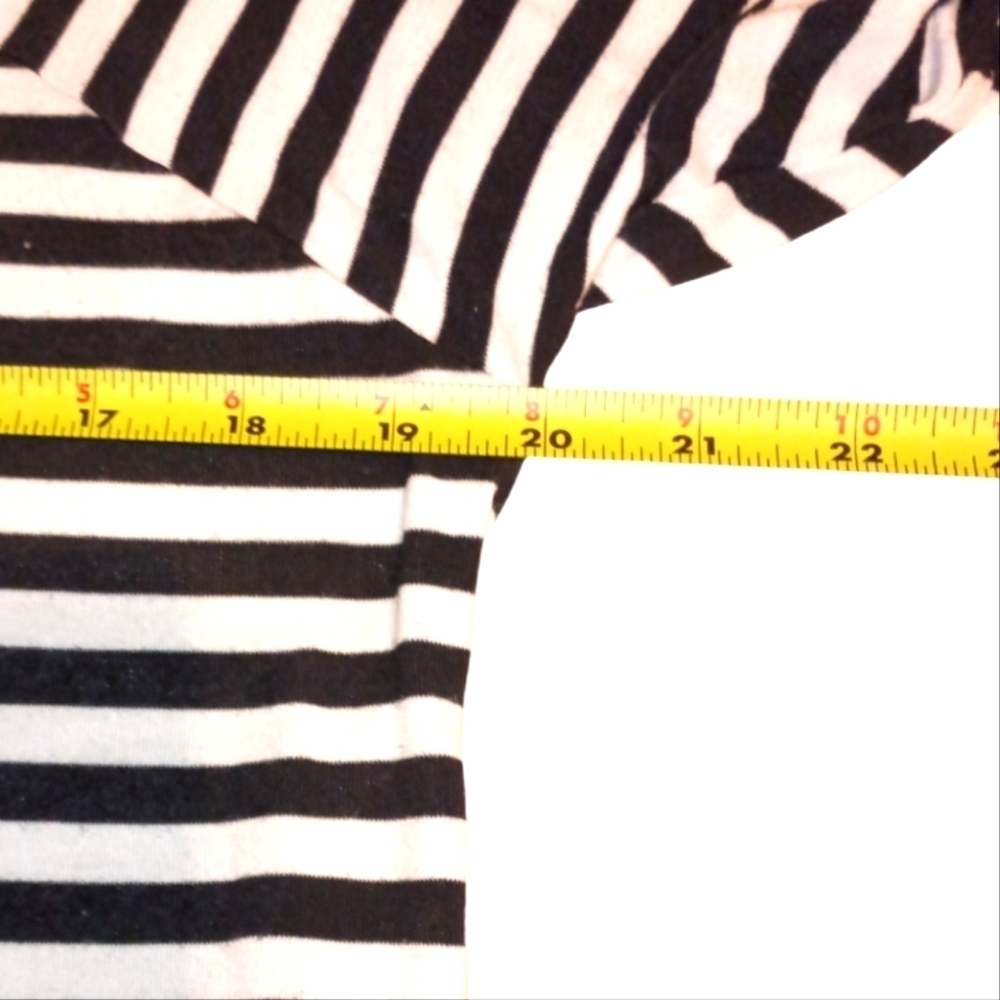 CAbi #5188 Spring Bistro Black/White Striped 3/4 Sleeve Top Size S - Picture 4 of 7